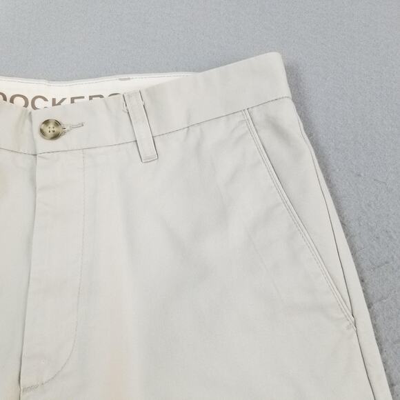 Dockers Pants Mens 32x32 Khaki D3 Classic Fit Flat Front Straight Leg Chino - Picture 4 of 14